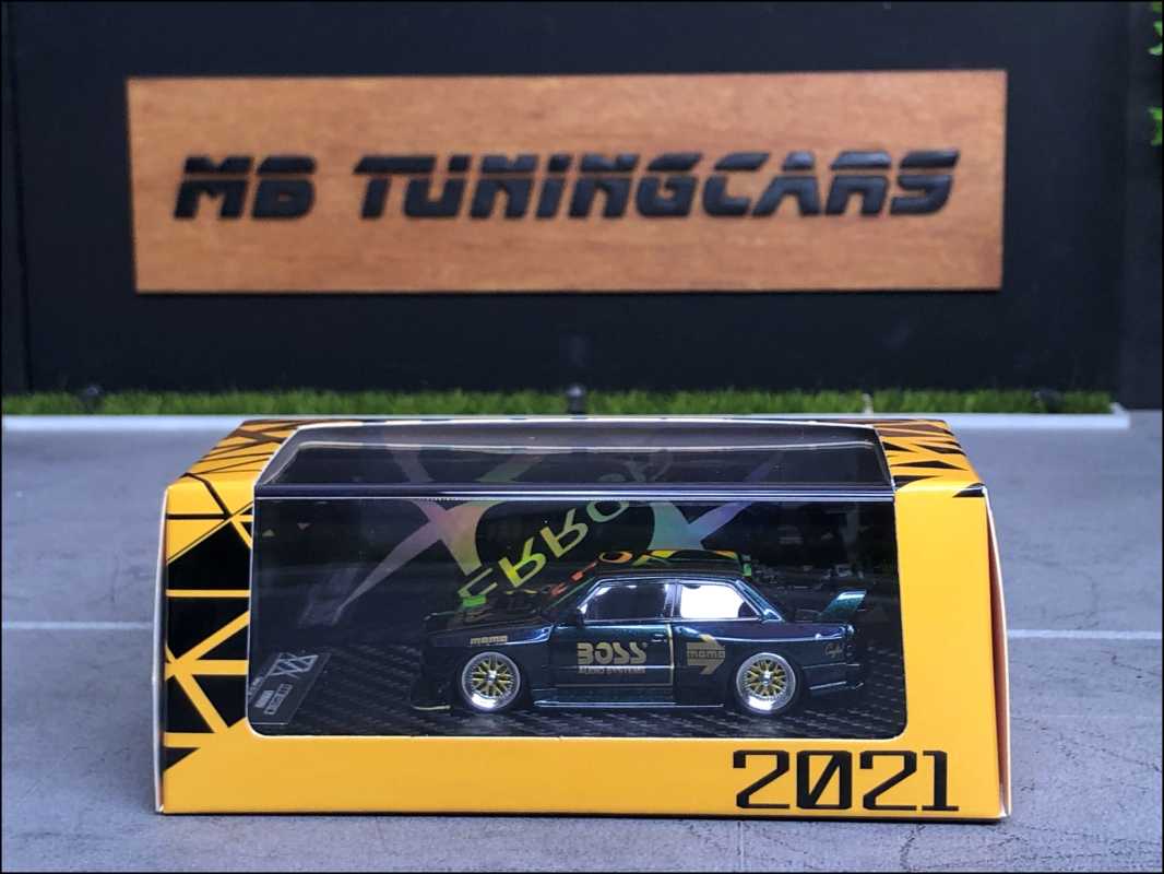 1:64 BMW E30 WIDEBODY - PURPLE CHAMELEON COLOR - LIMITED EDITION 199 Stk. inkl OVP